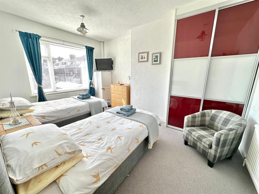 Bedroom 2 (1st Floor)