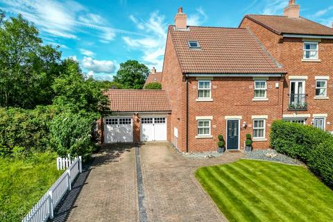 5 bedroom semi-detached house for sale, Merrybent Drive, Merrybent, Darlington