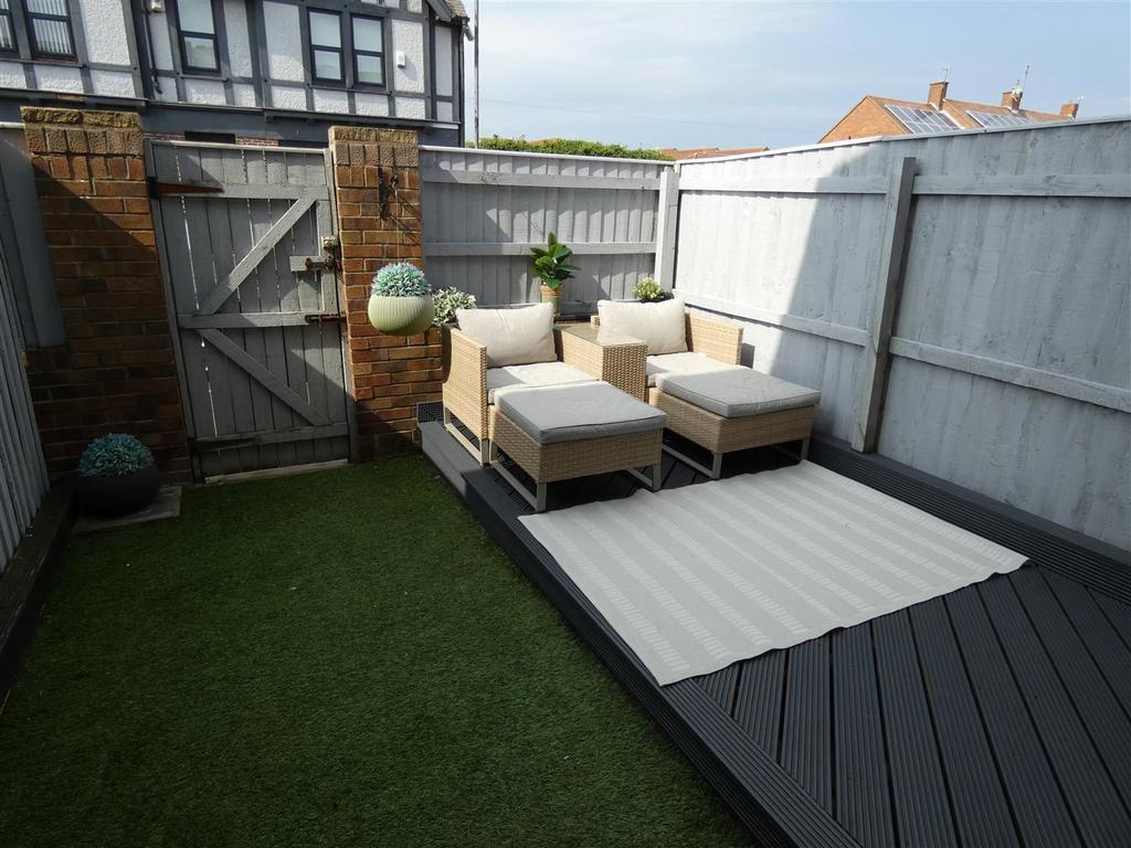 Rear garden.JPG