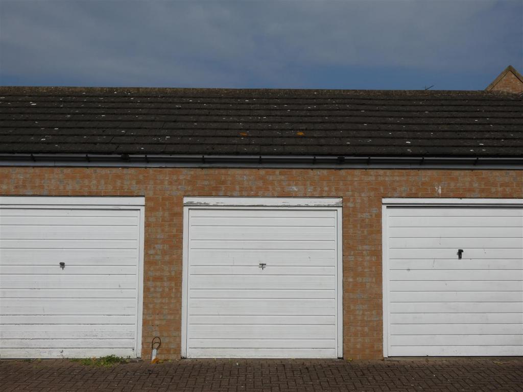 Garage.JPG