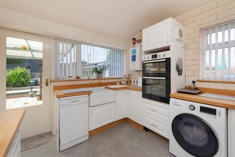 2 bedroom semi-detached bungalow for sale, Shamrock Avenue, Whitstable