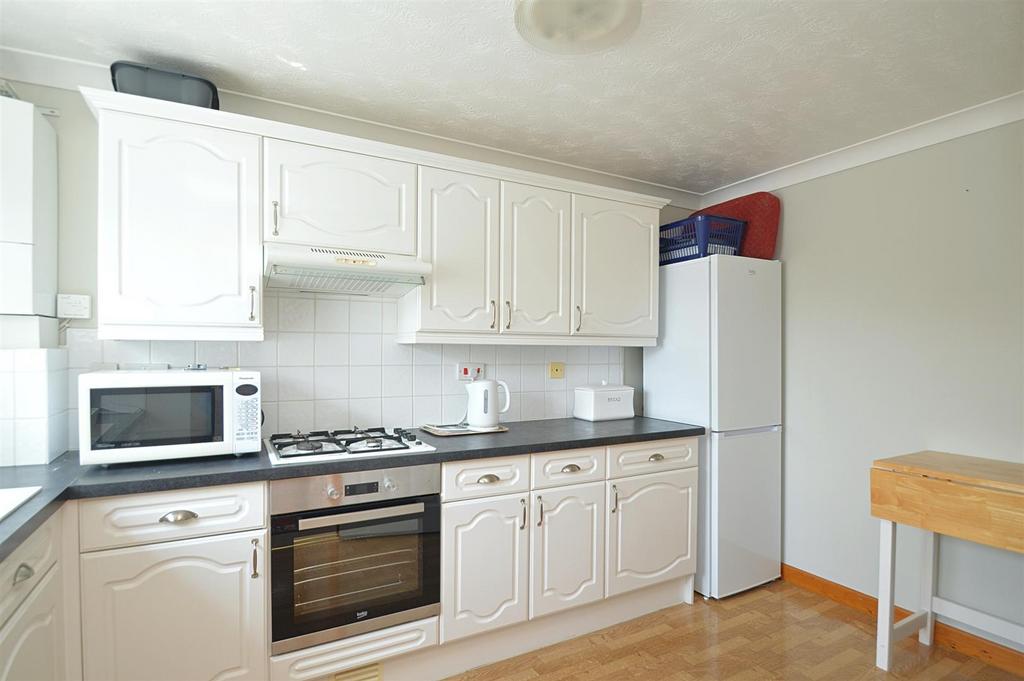 Resized Kitchen1.jpg