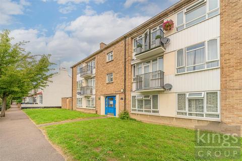 34 Oatlands Road, Enfield, EN3 5LJ