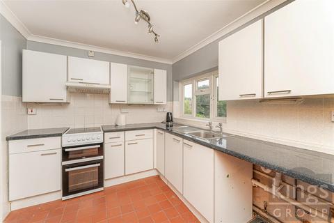 34 Oatlands Road, Enfield, EN3 5LJ