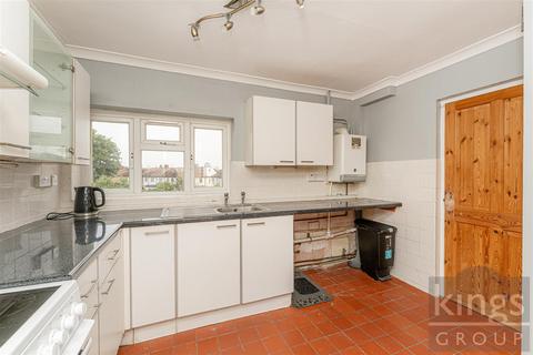 34 Oatlands Road, Enfield, EN3 5LJ
