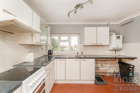34 Oatlands Road, Enfield, EN3 5LJ
