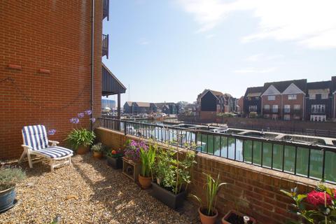 2 bedroom apartment for sale, Daytona Quay, Eastbourne BN23