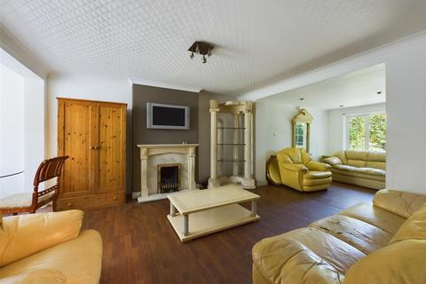 21 Netherne Lane, Coulsdon, CR5 1NR