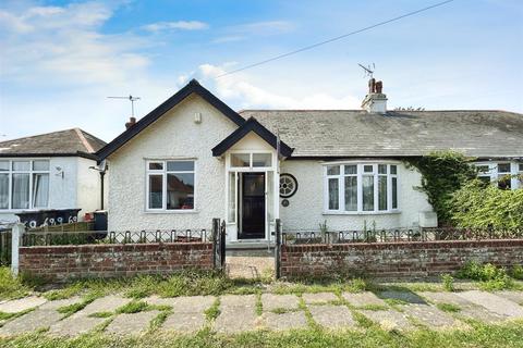 3 bedroom semi-detached bungalow for sale, Linden Avenue, Herne Bay