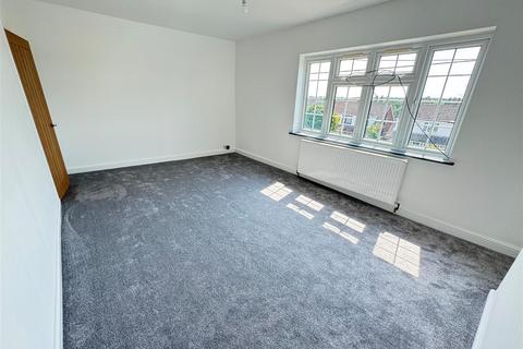 1 bedroom flat for sale, Eastwood Road, Rayleigh