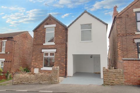 4 Forester Grove, Carlton, Nottingham, NG4 1FR