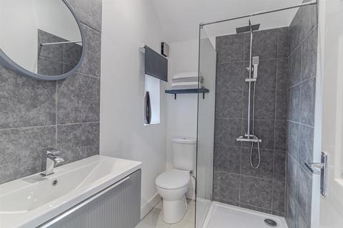 4 Forester Grove, Carlton, Nottingham, NG4 1FR