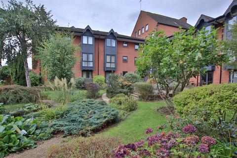 2 bedroom sheltered housing for sale, Station Street, Tewkesbury