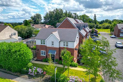 3 bedroom detached house for sale, St catherines gardens, Lowton