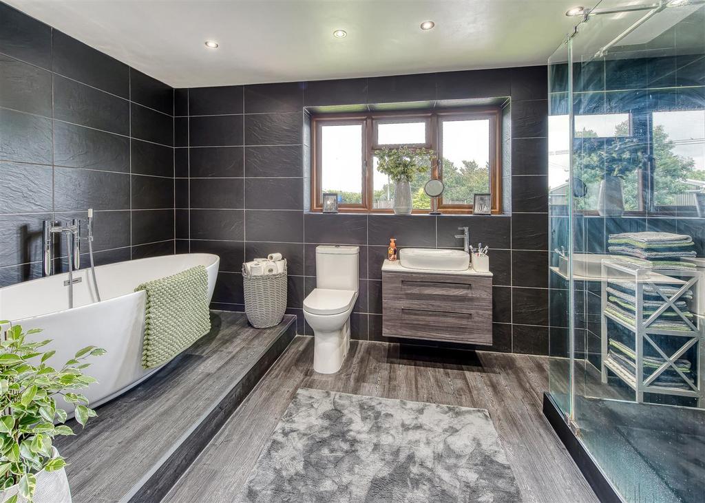 New Buildings Farm-bathroom.jpg