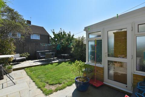 32 Preston Road, Bexhill-on-sea, TN39 5BN