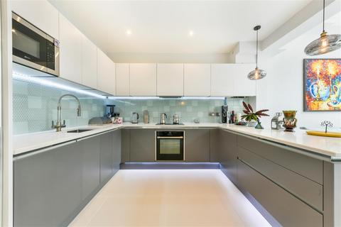 77 Carlton Park Avenue, London, SW20 8BJ