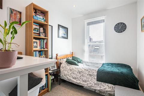 142 Commonside, Sheffield, S10 1GG