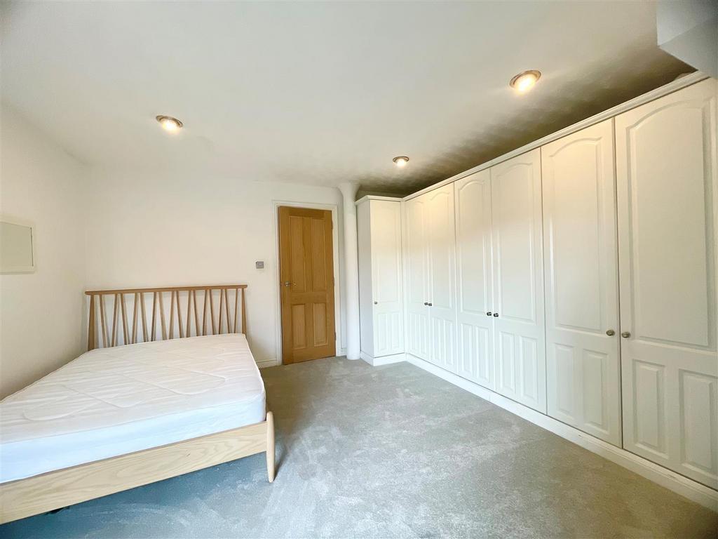 Bedroom2.jpg