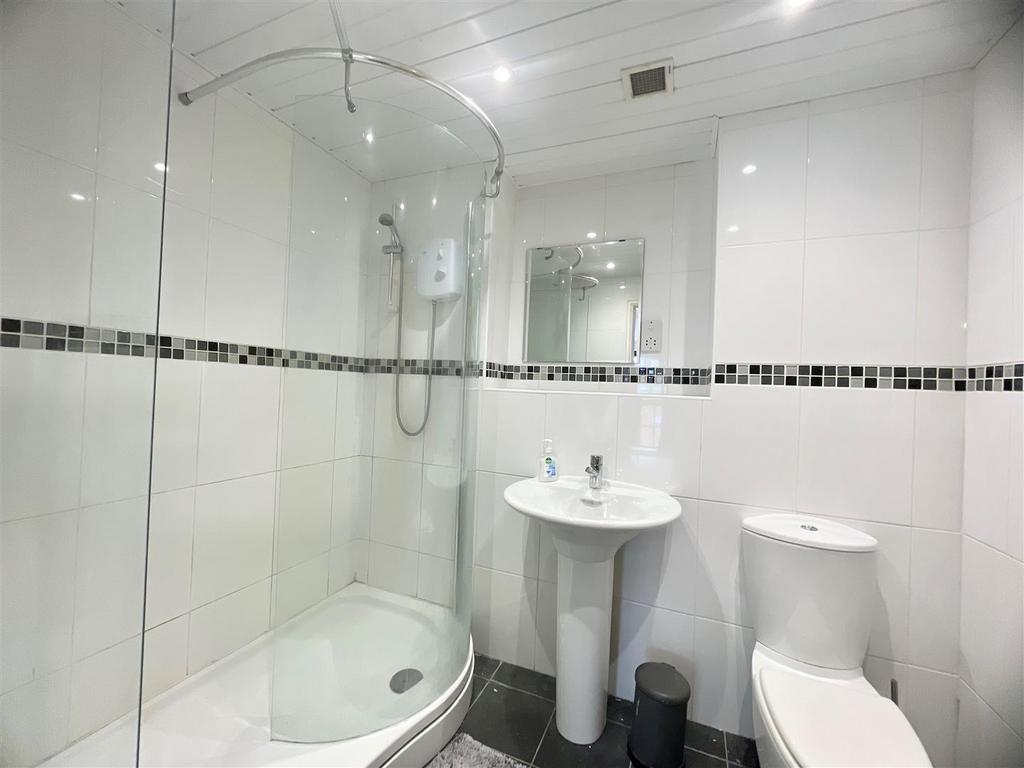 Ensuite.jpg