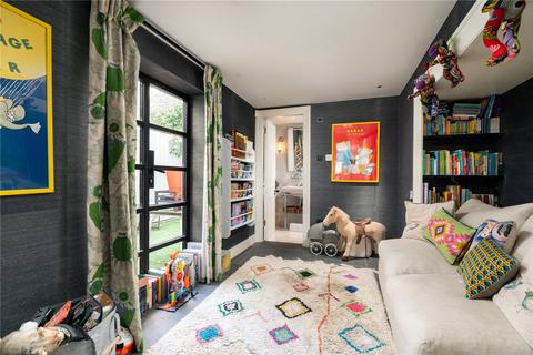 10 Artesian Road, London, W2 5AP