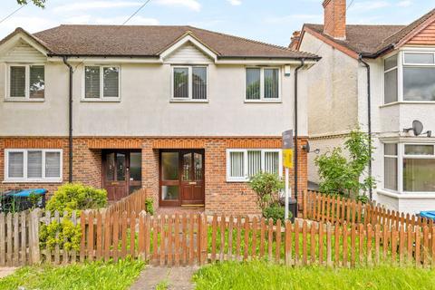 172 Banstead Road, Caterham, CR3 5QF