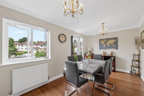 172 Banstead Road, Caterham, CR3 5QF