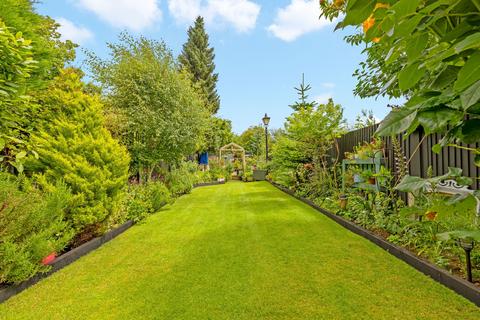 51 Crossways, South Croydon, CR2 8JQ