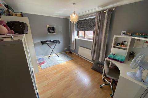 35 Barnfield Gardens, Coates, Peterborough, PE7 2DY