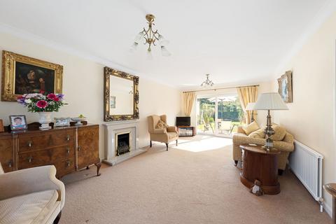 4 bedroom detached house for sale, Tall Elms Close, Bromley BR2