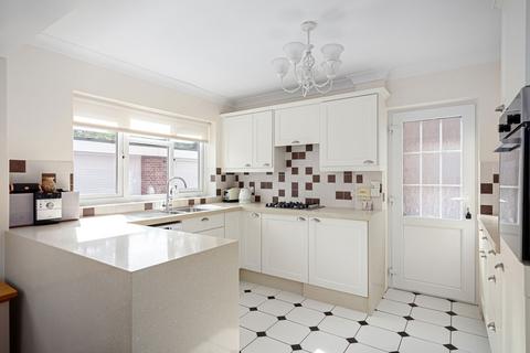 13 Tall Elms Close, Bromley, BR2 0TT