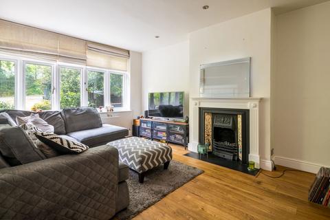 133 Ross Road, South Norwood, London, SE25 6TW