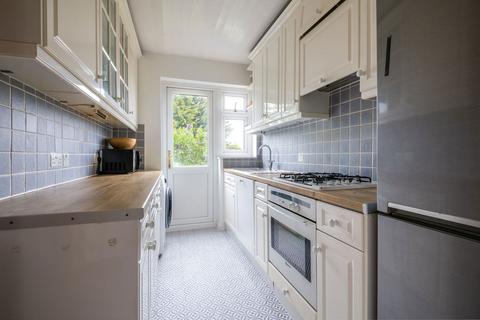 133 Ross Road, South Norwood, London, SE25 6TW