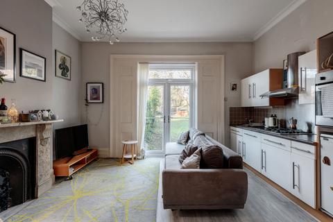 Flat 2, 122 Croydon Road, London, SE20 7YZ