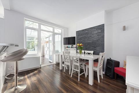 92 Aviemore Way, Beckenham, BR3 3RT