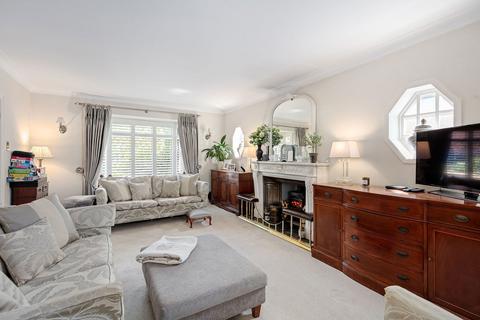13 Redgate Drive, Bromley, BR2 7BT
