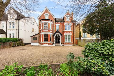 Flat 3, 13 Beckenham Road, Beckenham, BR3 4PL