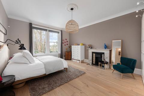 Flat 3, 13 Beckenham Road, Beckenham, BR3 4PL