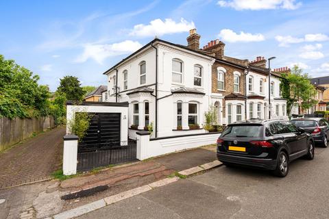 2 bedroom maisonette for sale, Rojack Road, London SE23