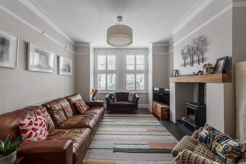 28 Chaffinch Road, Beckenham, BR3 4LU