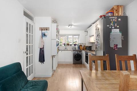 8 Lockwood Close, London, SE26 4HY