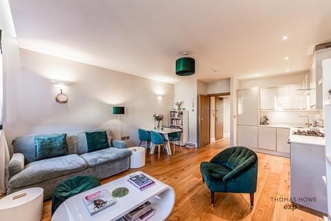 Flat 3, 25 Samos Road, Anerley, London, SE20 7UQ