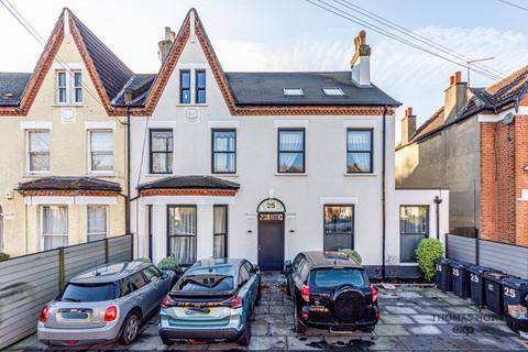 Flat 3, 25 Samos Road, Anerley, London, SE20 7UQ