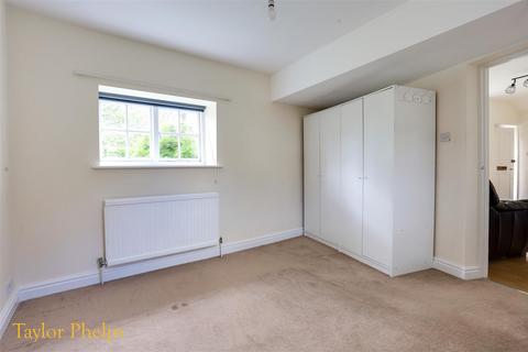 1 bedroom bungalow for sale, Fanhams Hall Road, Ware SG12