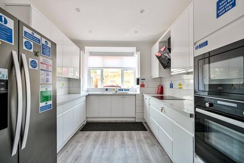 4 bedroom semi-detached house for sale, Heathside, Whitton, Hounslow, TW4