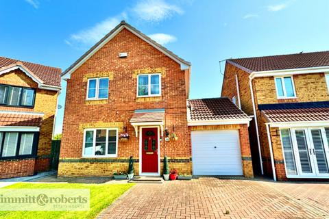 4 bedroom detached house for sale, St. Helens Drive, Seaham, Durham, SR7