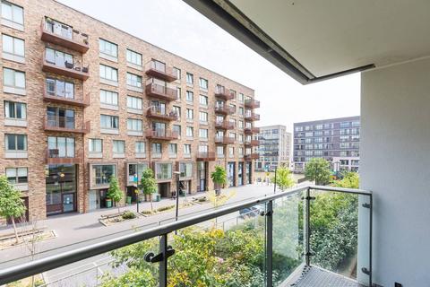 2 bedroom flat to rent, Latitude Court E16,, Royal Docks, London, E16