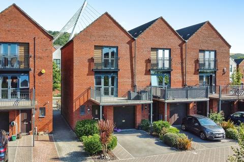 3 bedroom townhouse for sale, Yr Hafan, Swansea, SA1