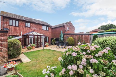 4 bedroom detached house for sale, Bradfield Avenue, Hadleigh, Ipswich