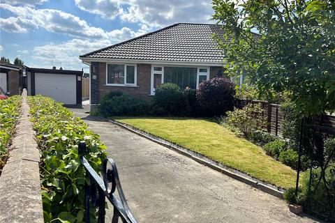 2 bedroom bungalow for sale, Thornes Moor Drive, Wakefield, West Yorkshire